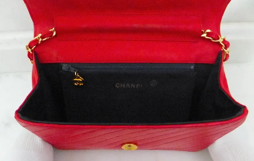 Authentic Chanel VNTG Red Lambskin Wallet On Chain (WOC) Hbag