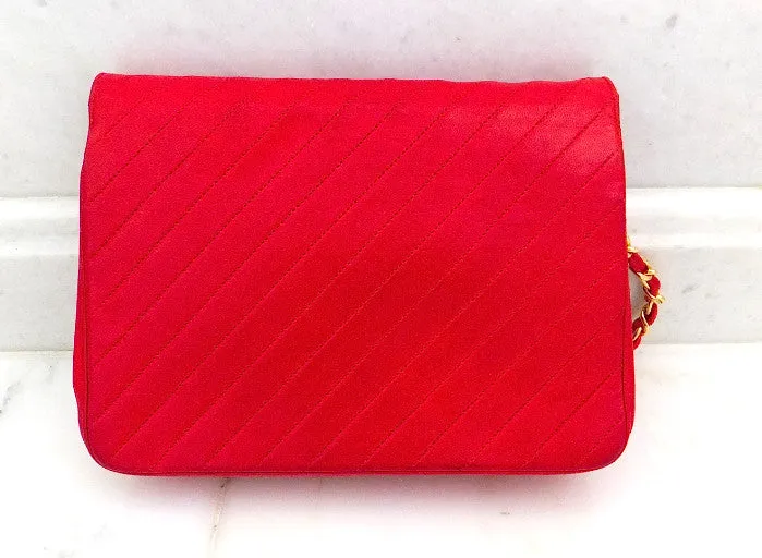 Authentic Chanel VNTG Red Lambskin Wallet On Chain (WOC) Hbag