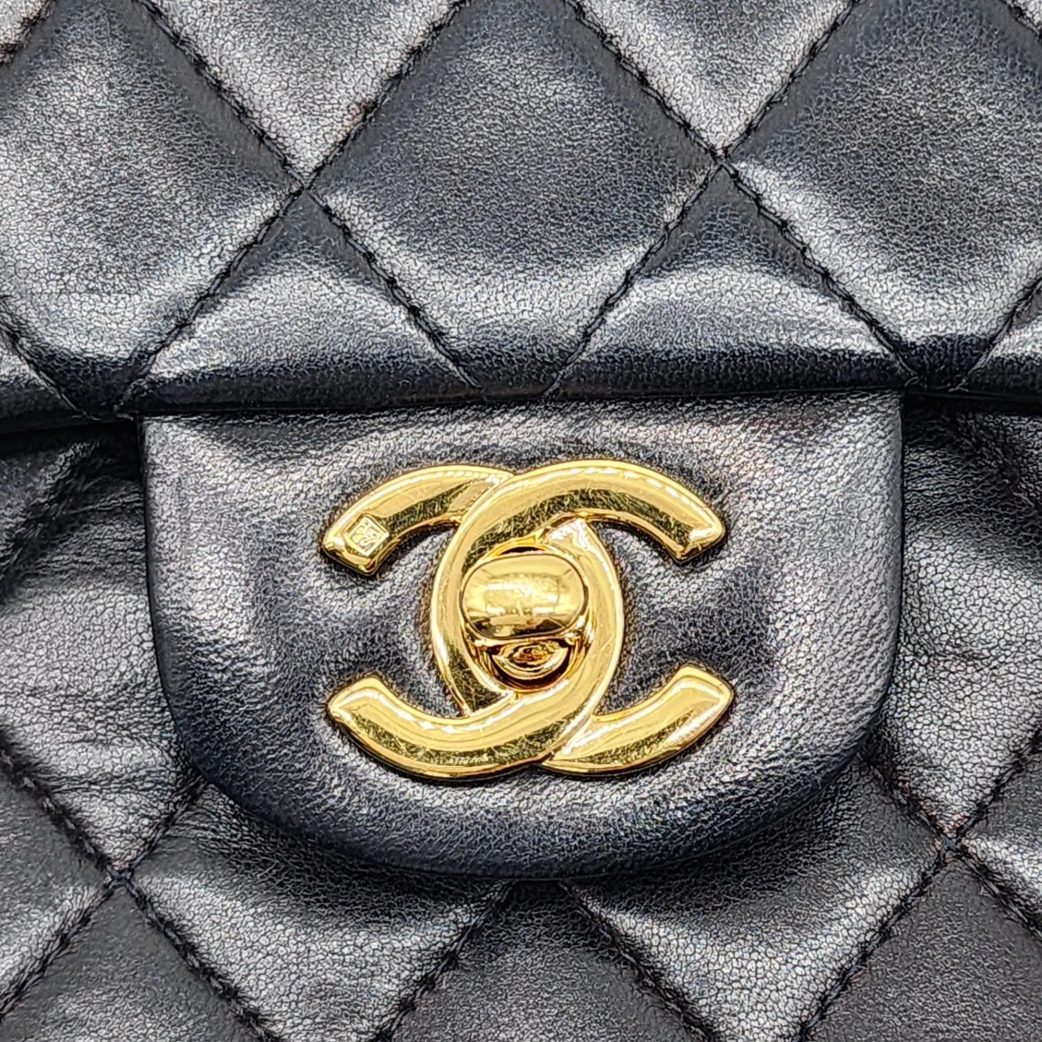 Chanel Classic Small Doubleflap Shoulder Bag - Lambskin Leather with Gold Hardware - Black