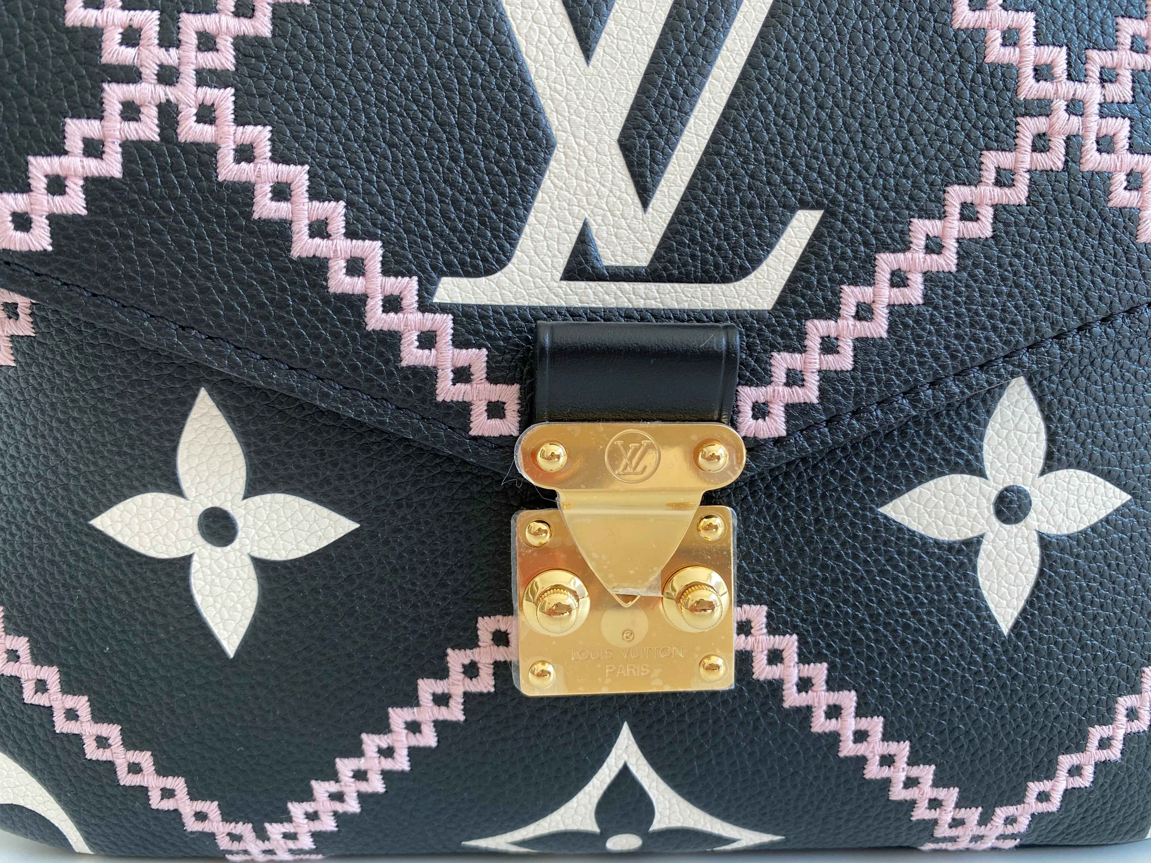 Louis Vuitton Embroidered Pochette Metis M46028