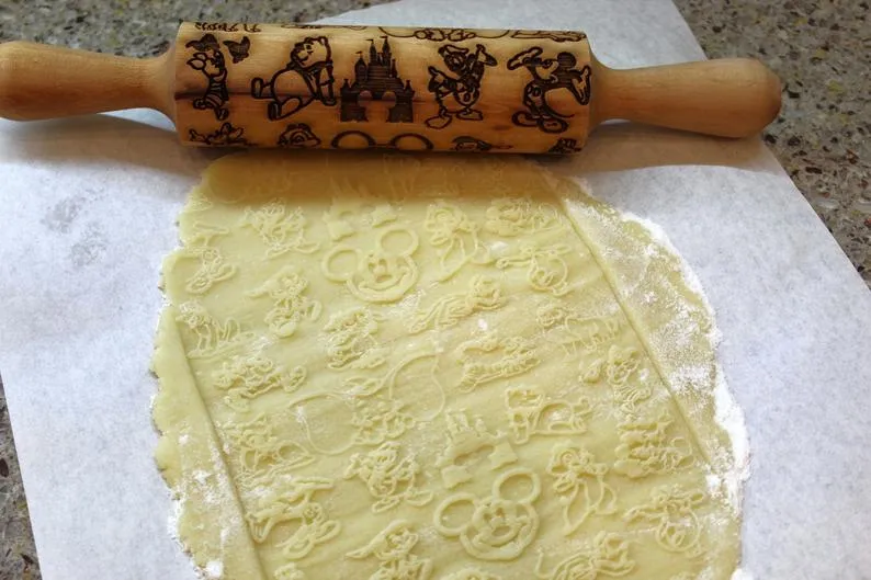 Rolling Pin Embossing engraved Cartoon Mouse kids baking,Clay Stamp, Baking Gift, Shortbread Sugar Cookie,Christmas Gift