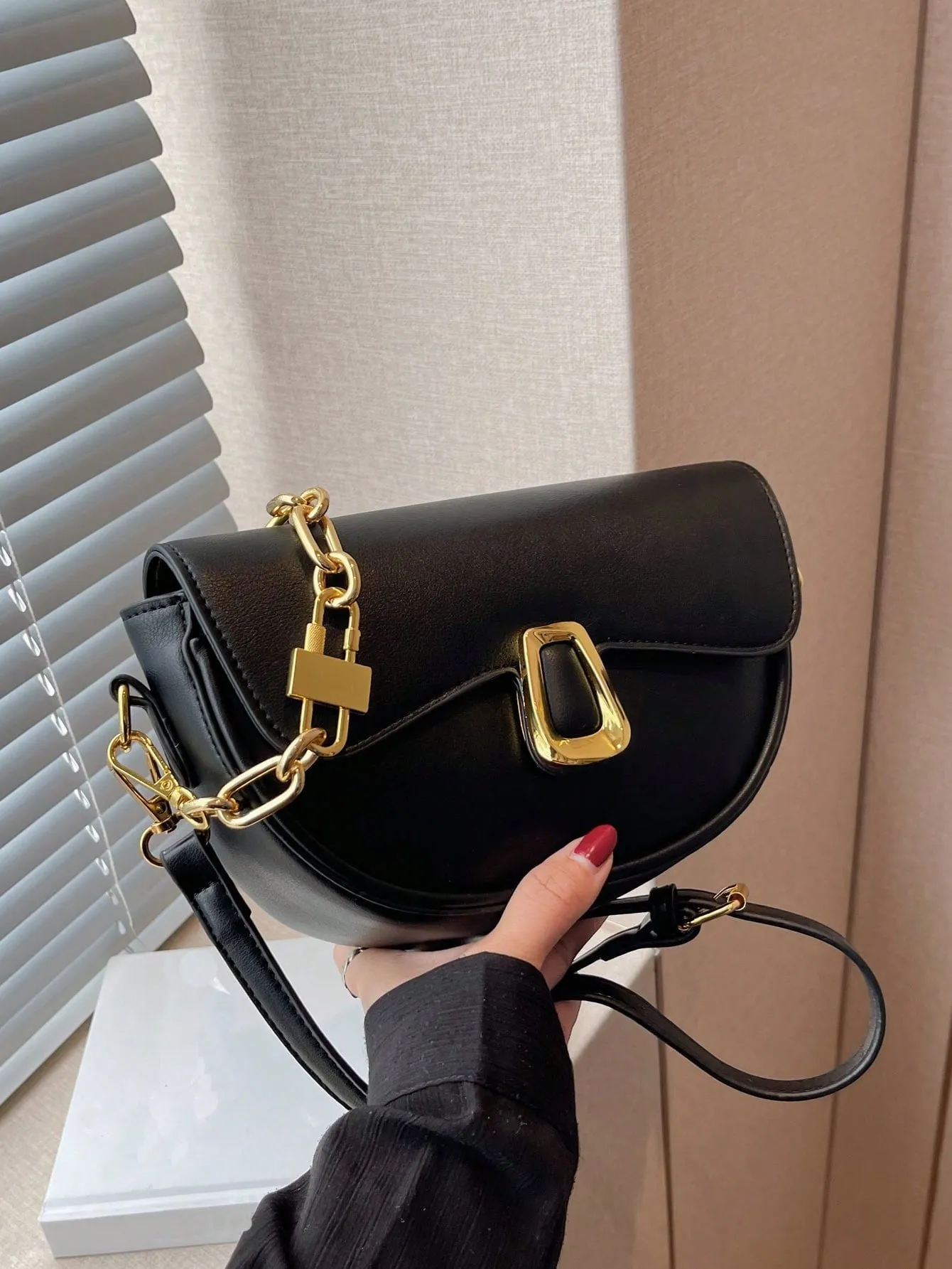 Saddle Bag With Wide Shoulder Bag